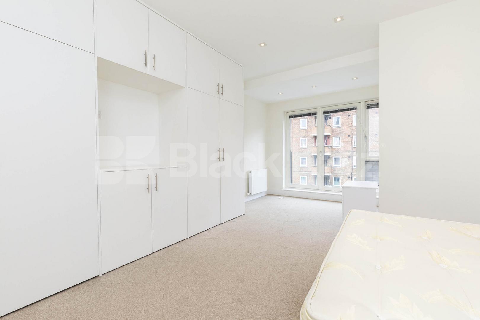 2 bedroom 2 bathroom maisonette in a central location Spelman Street , Brike Lane